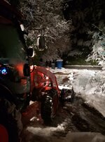 tractor_snow.jpg