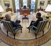 President_George_W._Bush_and_Barack_Obama_meet_in_Oval_Office.jpg