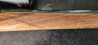 Checkering forend.jpg