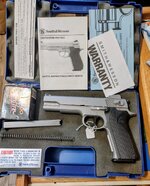 s&w.jpg