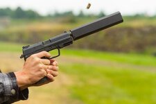 GUNS3142-M.jpg