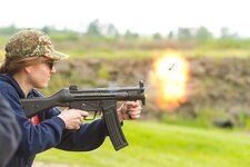 GUNS4172-M.jpg