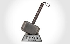 Thor-Mjolnir-Hammer-Prop-Replica.jpg
