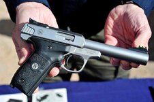 Smith-Wesson-SW22-Victory-pistol.jpg