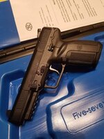 FiveSeven-2.jpg