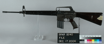 ArmaLite_AR-15_Left_Side_SPAR3240_DEC._17._2004.png