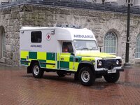 800px-Armed_Forces_Day%2C_Birmingham_-_Red_Cross_Ambulance_-_Land_Rover.jpg