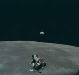 1124px-earth_moon_and_lunar_module_as11-44-6643.jpg