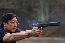 20141108-GUNS2303-M.jpg