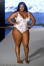 24701576-8000293-On_fire_The_Baltimore_Maryland_native_is_a_plus_size_model_blogg-a-117_158161...jpg