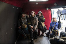 armed Ulrainian women.jpg