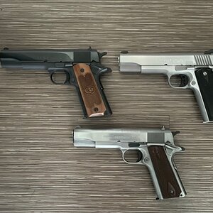 Colt-1911s.jpg