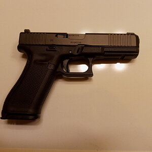 G-17Gen5-9mm_1.jpg