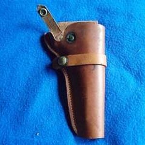 Holster%201%20unknown.jpg
