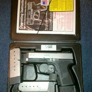 Case PLUS extra Mag_3153-B-LO.jpg