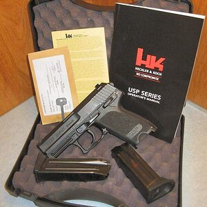 H&K USP Compact  9mm V1.jpg