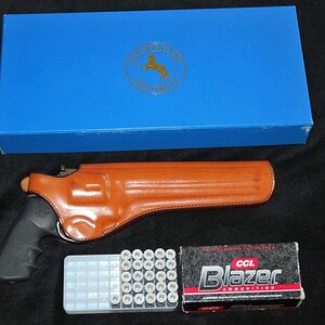 colt_44m_1.jpg