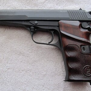 CZ52.jpg