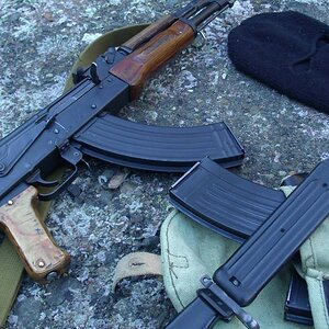 Hk9iuoNh.jpg
