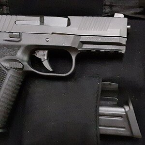 FN 509 right.jpg
