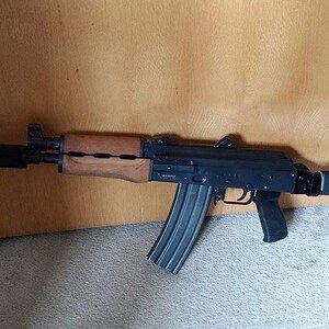 yugo M85.jpg