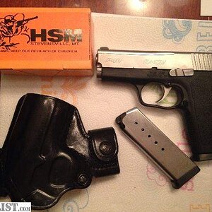 3622896_01_kahr_p40_with_carry_holster__640.jpg