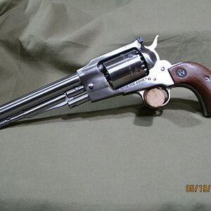 Ruger Old Army - L.JPG