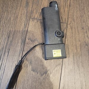 Laser1.jpg
