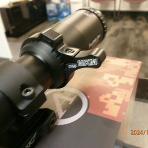 PB200006.JPG