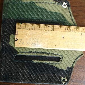 28-TexShoemakercamomagpouch.jpg