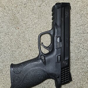 GunL.jpg