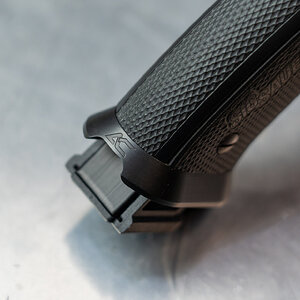 p320 ad pics -7.jpg