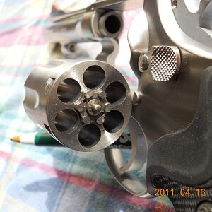 guns015.jpg