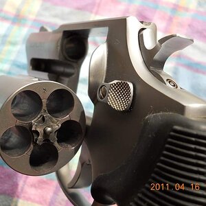 guns022.jpg