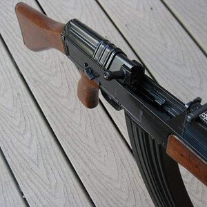scaled.php?server=98&filename=sguns019.jpg