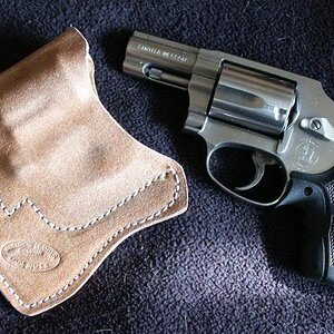 holster1.jpg